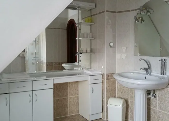 W Willi Busola Accommodatie bij particulieren *